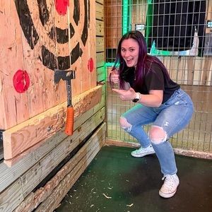 Meet your Posher, Amber